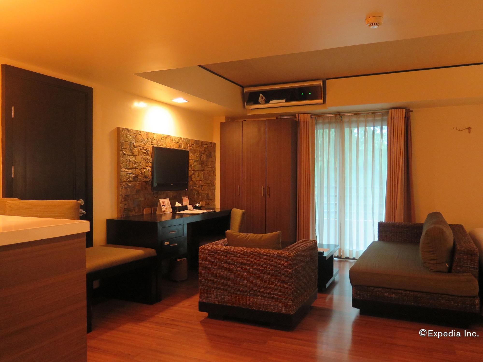 Widus Clark Hotel 4*