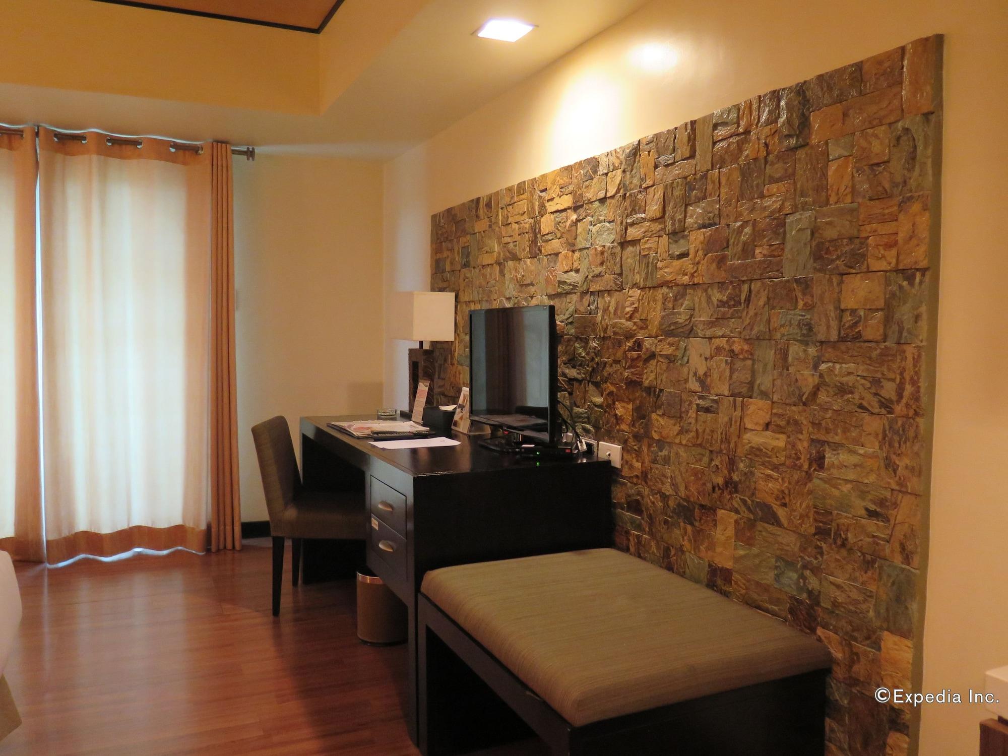 Widus Clark Hotel 4*